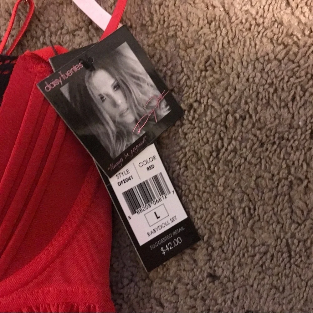 Daisy Fuentes brand new